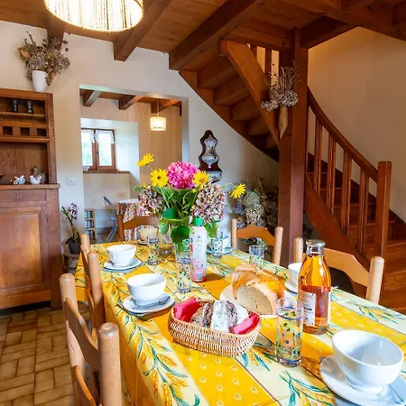 Aux Combettes 4/6 Personnes * Le Buisson (Lozere)