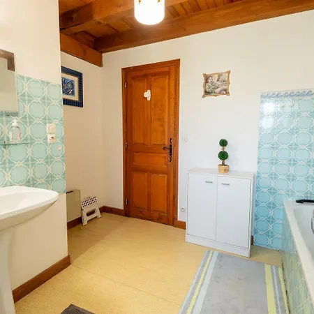 Ferienhaus Aux Combettes 4/6 Personnes