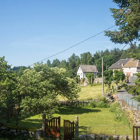 Casa vacanze Aux Combettes 4/6 Personnes Le Buisson (Lozere)