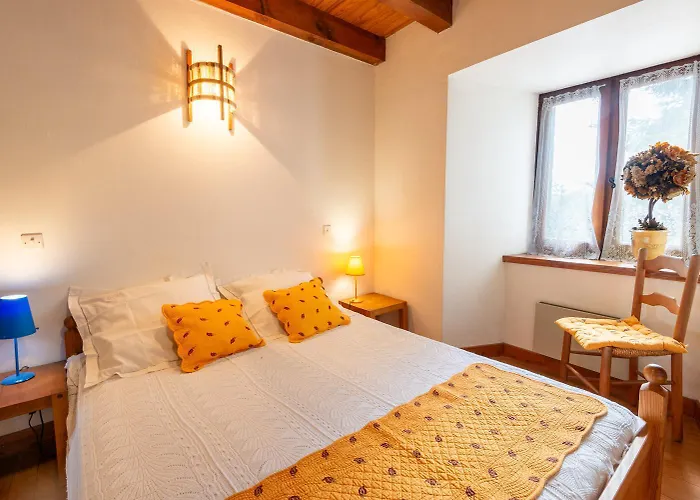 Сasa de vacaciones Aux Combettes 4/6 Personnes Le Buisson (Lozere)